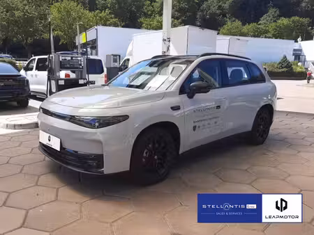Leapmotor C10 Reev 215