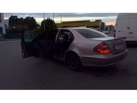 Mercedes-Benz Classe E E 270 177