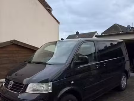 Volkswagen Transporter T5 California 2.5 TDI 174