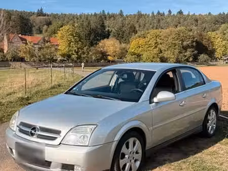 Opel Vectra 2.2 147