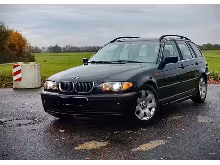 BMW Série 3 320i 2.2 170