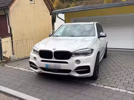 BMW X5 M50d 3.0 381