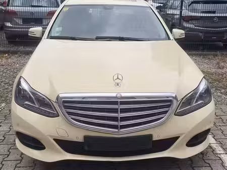 Mercedes-Benz Classe E E 200 2.1 136