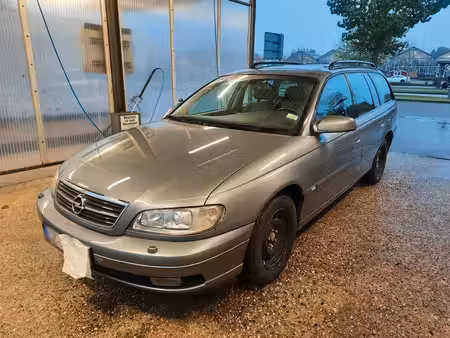 Opel Omega Break 2.2 144 Elegance