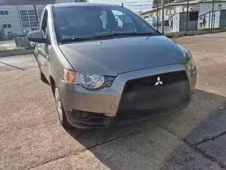 Mitsubishi Colt 1.3 95 Invite