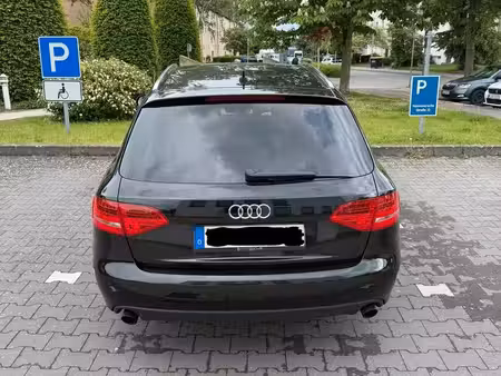 Audi A4 2.0 TFSI 180 S line
