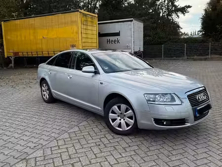 Audi A6 V6 2.4 177