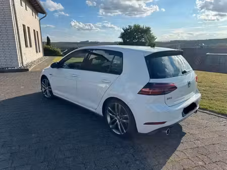 Volkswagen Golf GTI 2.0 245 Performance