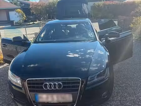 Audi A4 2.0 TDI 143 S line