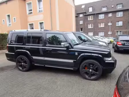 Jeep Commander V8 5.7 218 Overland 4x4