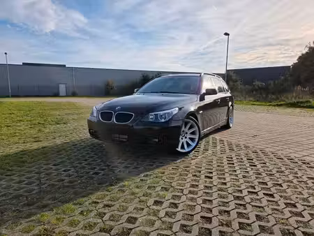 BMW Série 5 530d 3.0 218