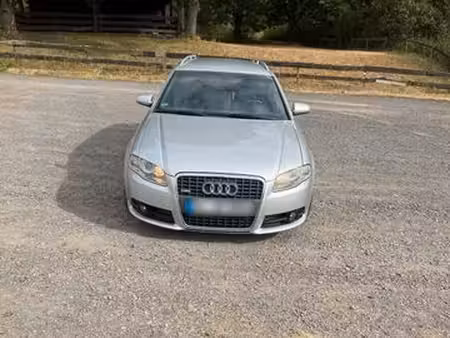 Audi A4 V6 3.0 TDI S line quattro