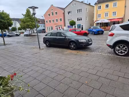 Audi A6 quattro