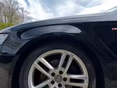 Audi A4 2.0 TDI 143 S line