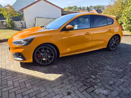 Ford Focus ST 2.3 280