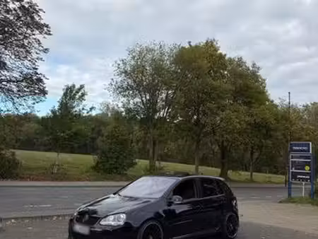 Volkswagen Golf GTI 2.0 200