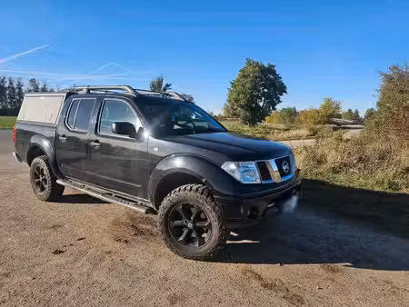 Nissan Navara 2.5 dCi 174