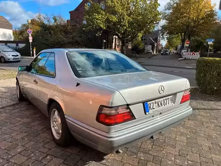 Mercedes-Benz Classe E E 220