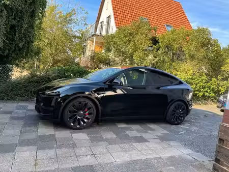 Tesla Model Y Performance 4x4