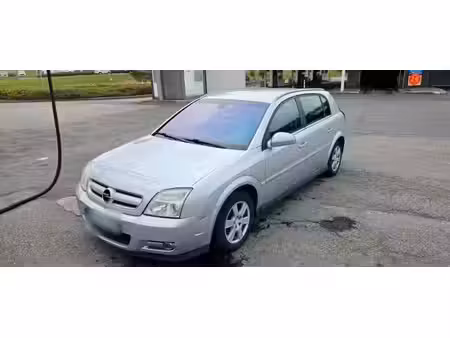 Opel Signum 2.2 155 Elegance