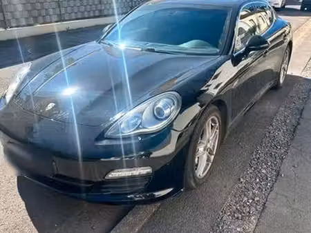 Porsche Panamera S V8 4.8 400