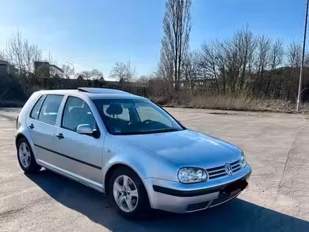 Volkswagen Golf 2.0