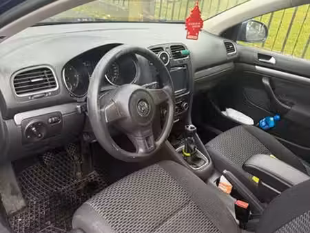Volkswagen Golf 1.6 TDI 105