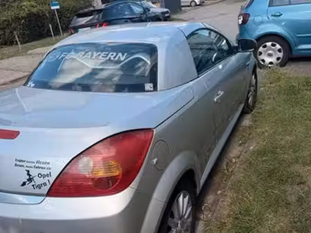 Opel Tigra Twintop 1.4 90