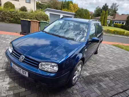 Volkswagen Golf 1.6 105
