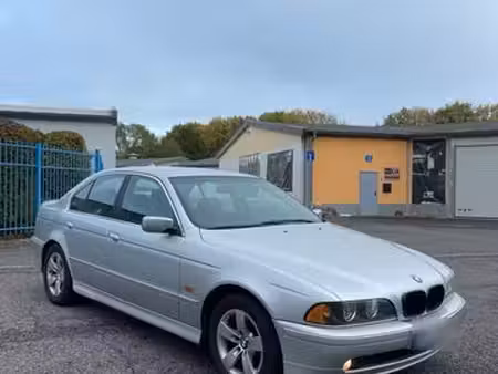 BMW Série 5 525d 2.5 177