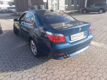 BMW Série 5 530i 3.0 258