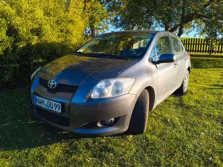 Toyota Auris 1.6 124 Sol