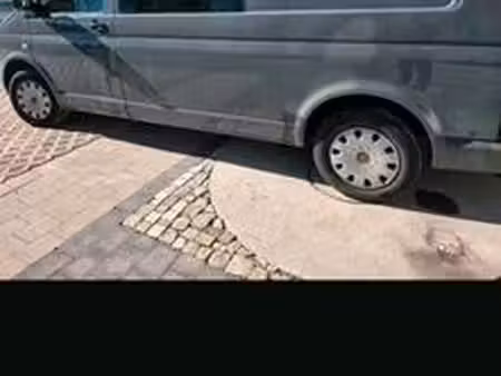 Volkswagen Transporter T5 2.0 TDI 102