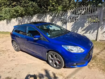 Ford Focus ST 2.0 250