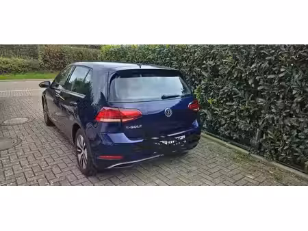 Volkswagen Golf 136