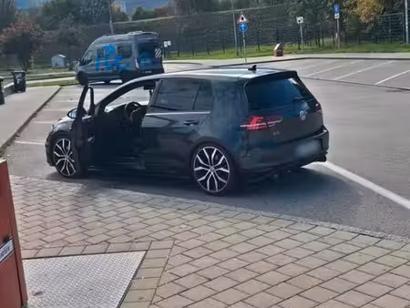 Volkswagen Golf GTI 2.0 TSI 210