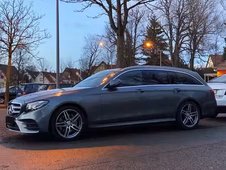 Mercedes-Benz Classe E E 220 AMG Line 4Matic