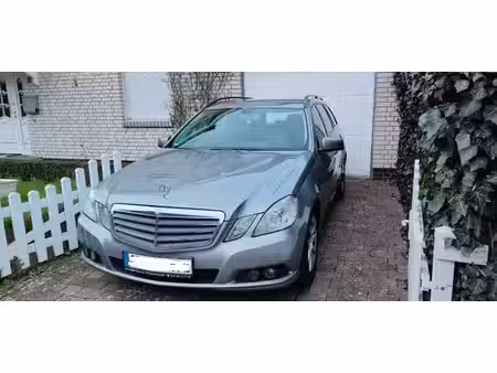 Mercedes-Benz Classe E E 200 2.1 CDI 136 Classic