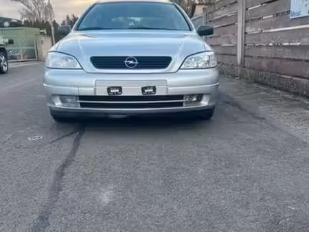 Opel Astra 1.6 100