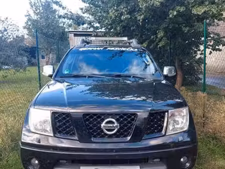 Nissan Navara 2.5 dCi 174