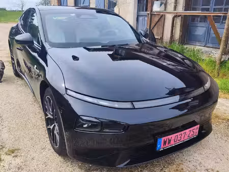 XPeng P7