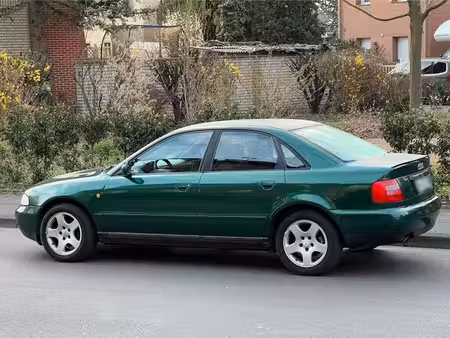 Audi A4 1.8 125