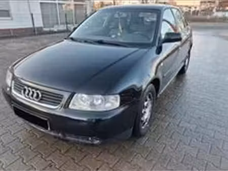 Audi A3 1.6 102 Attraction