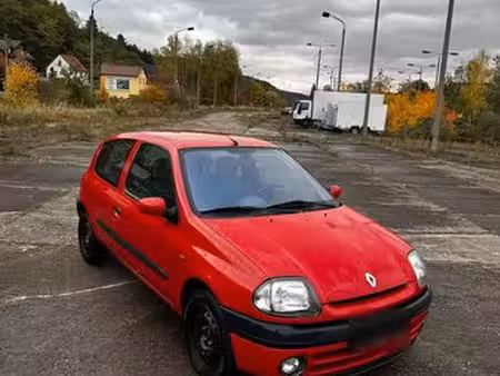 Renault Clio 1.6 90