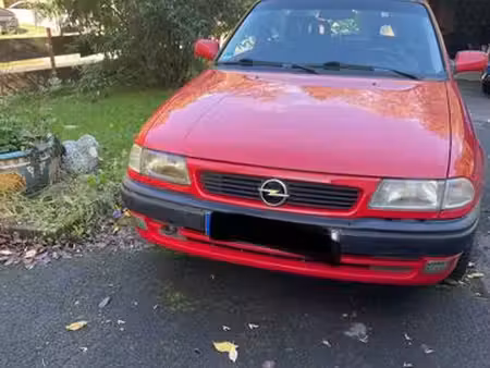 Opel Astra 1.6 100