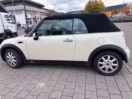 Mini Cabrio Cooper 1.6 115