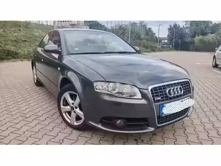 Audi A4 2.0 S line