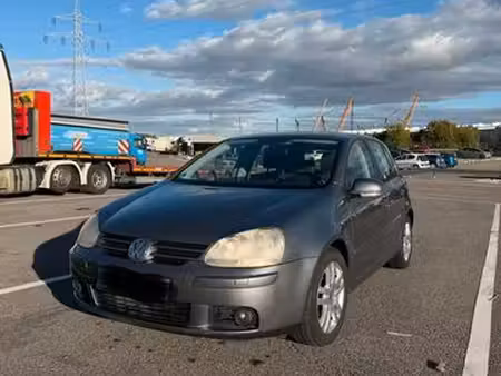 Volkswagen Golf 1.6