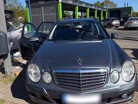 Mercedes-Benz Classe E E 200