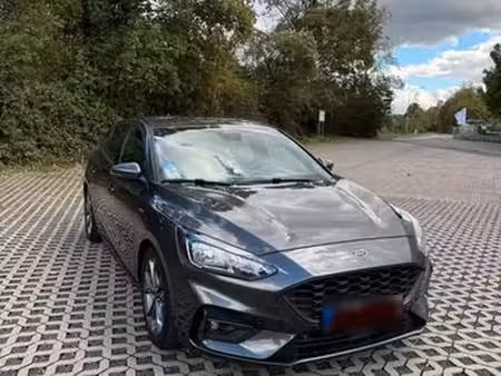 Ford Focus 1.5 EcoBoost 150 ST Line
